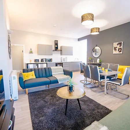 Luxury Spacious 2-Bed & High Ceiling Cardiff Exterior photo