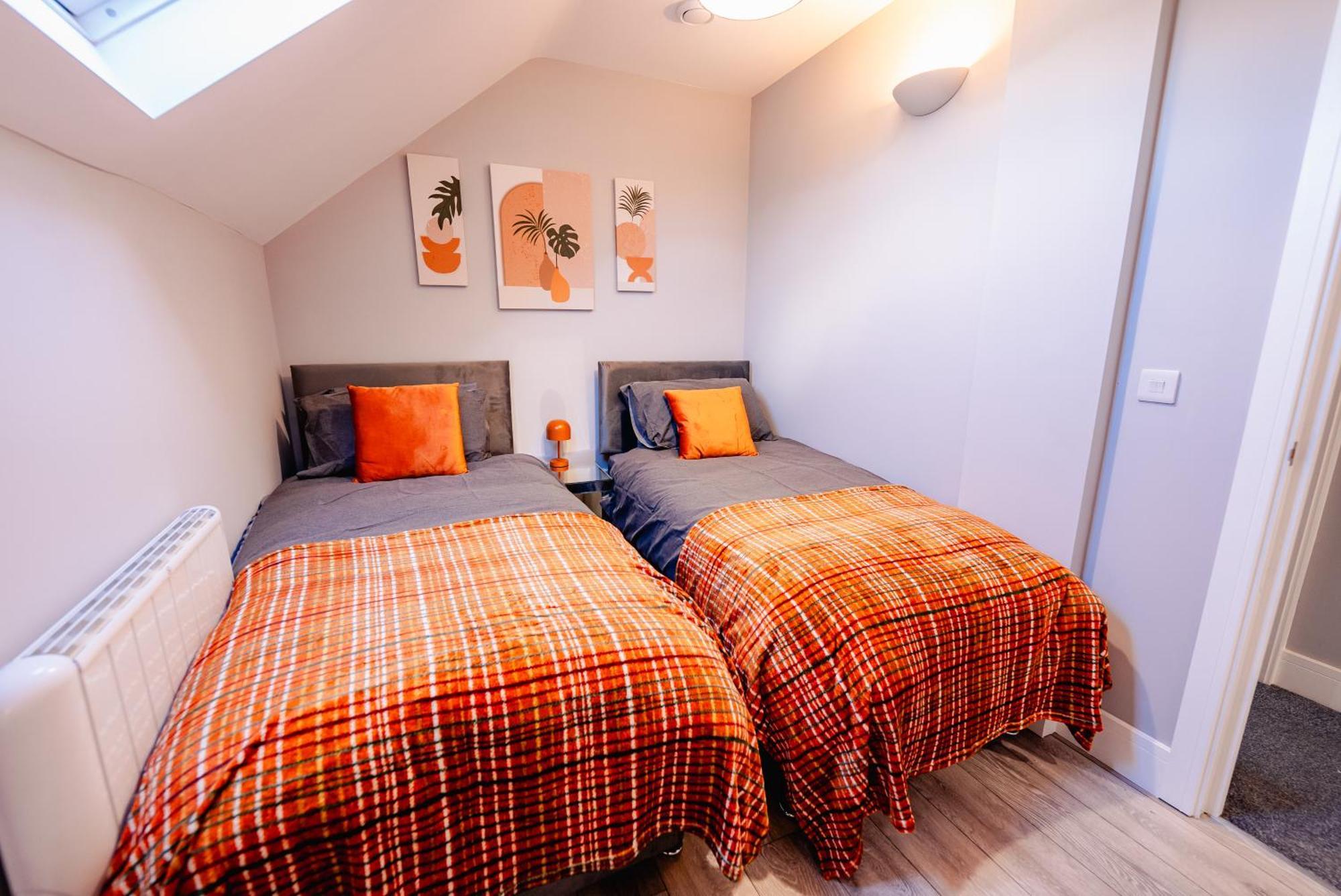 Luxury Spacious 2-bed & High Ceiling Apartment Cardiff