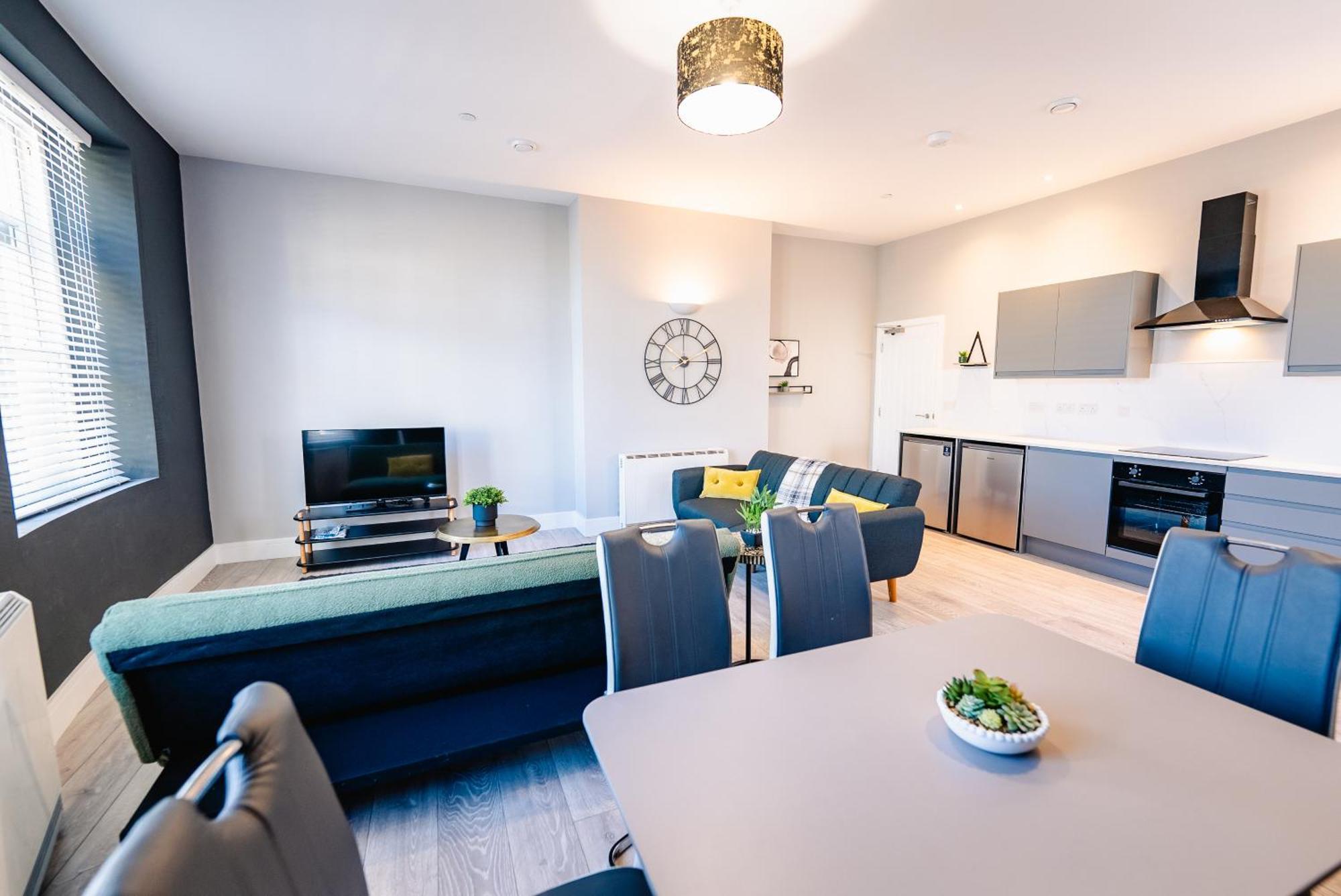 Apartment Luxury Spacious 2-bed & High Ceiling